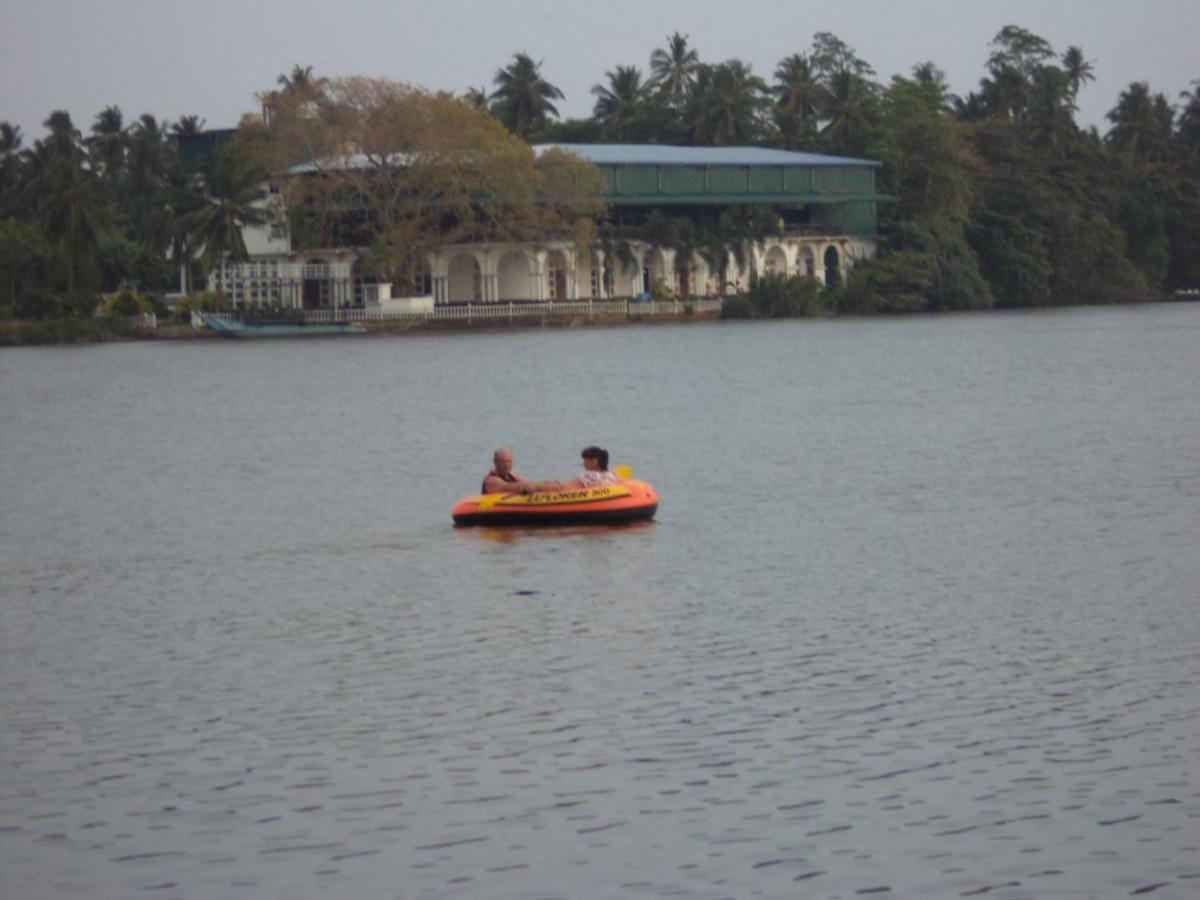 Lake Life Villa Амбалангода Экстерьер фото